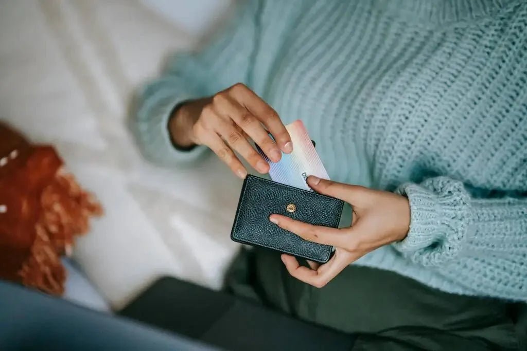 How to Shop Smart Online: 10 Proven Tips to Save Money and Avoid Scams - Zavona